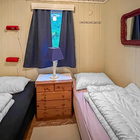 3 Bedroom Gorgeous In Tatil Evi Farsund