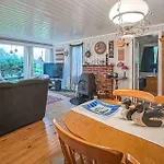 3 Bedroom Gorgeous In בית נופש